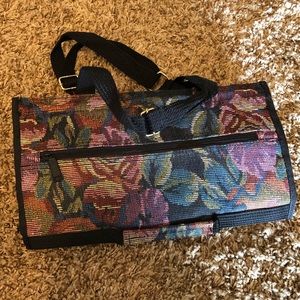 Collapsable wheeled cart